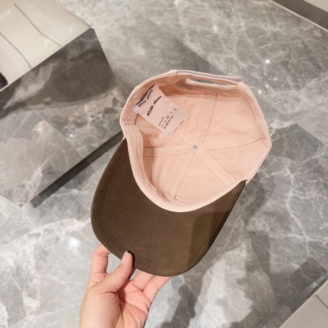 Miu Miu Caps